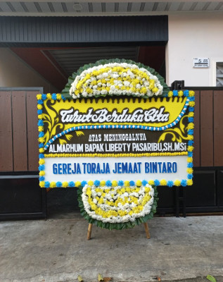 Papan Bunga Duka di Watugajah